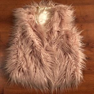 Bebe blush fur vest